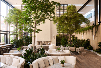 Pære bar and lounge